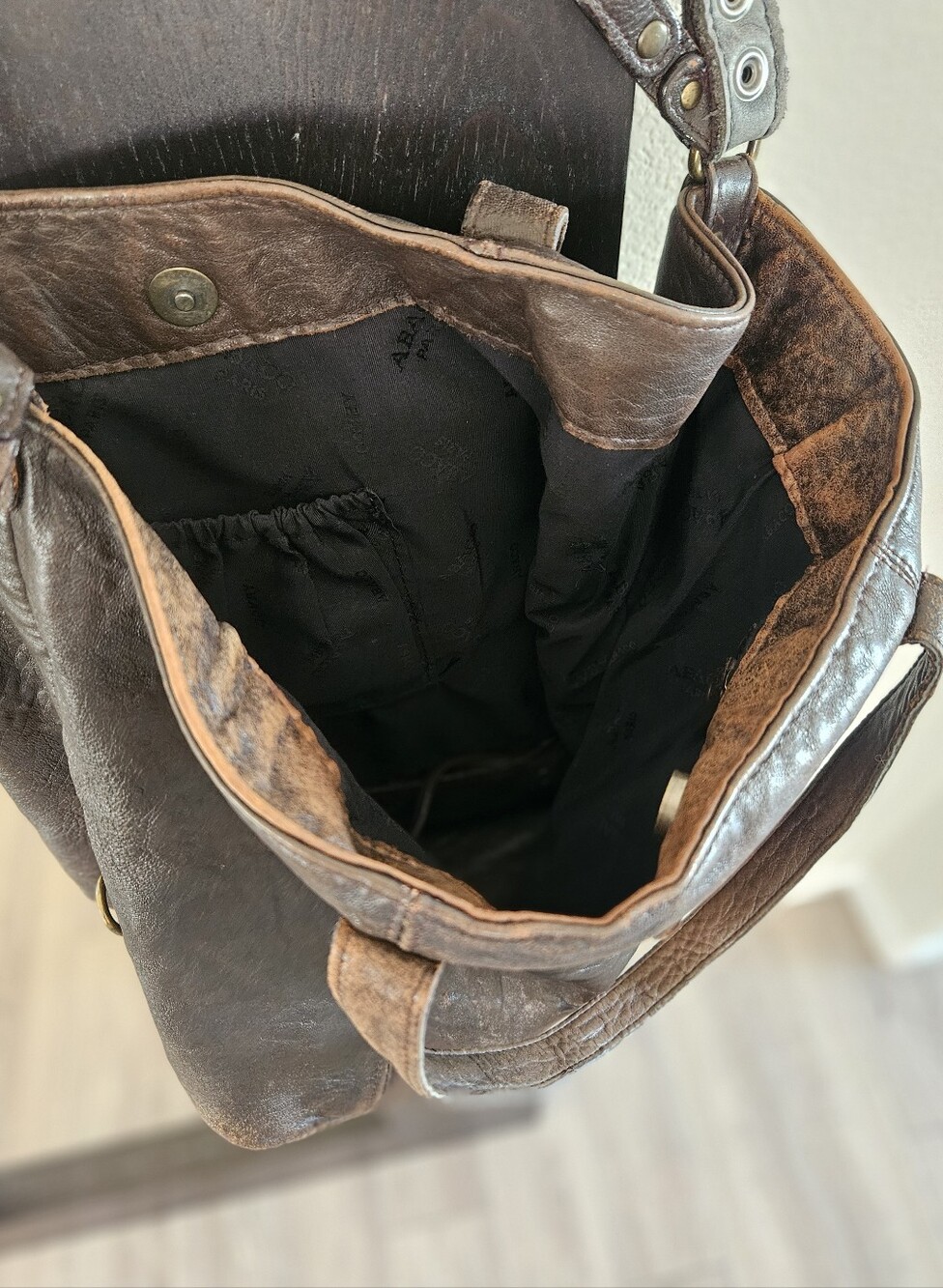 Oversized Leather Tote Bag - Picture 10 of 12